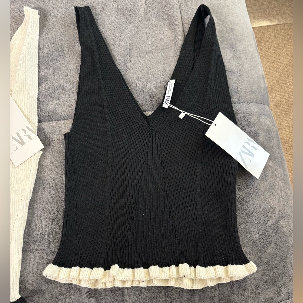 Black knit tank
